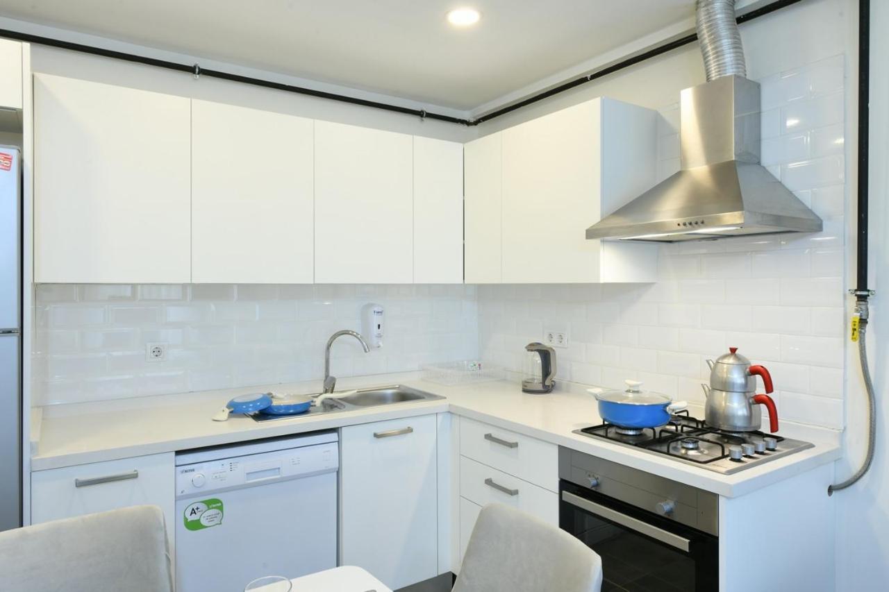 Kardes 5 Apartment